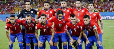 Claudio Bravo, Arturo Vidal şi Alexis Sanchez, în lotul naţionalei statului Chile pentru meciul amical cu România